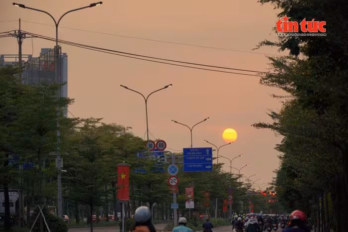 Lễ 30/4 - 1/5: TP.HCM và Nam Bộ nắng gắt, cẩn trọng mưa dông chuyển mùa