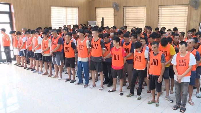Hiện trường triệt phá "trường gà quốc tế Viêng Xay", làm rõ hành vi của 196 bị can. Ảnh: Bộ Công an.