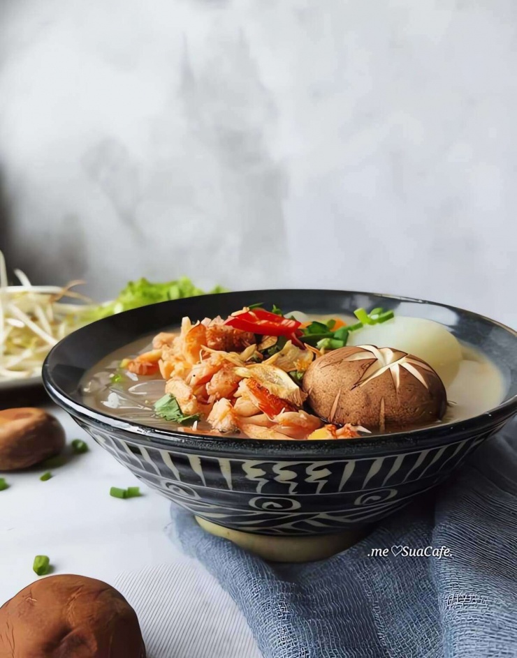 Nhồi bột đều tay cho đến khi mịn thành khối là đạt yêu cầu